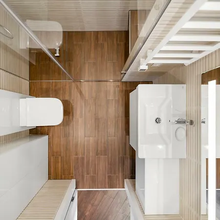 Apartment With Terrace In The City Center *